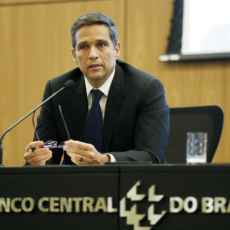 BC faz afago à Fazenda, mas não indica sinal de queda dos juros