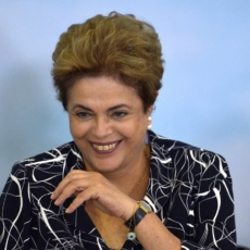 Dilma é confirmada como presidente do banco dos Brics