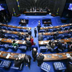 Arcabouço vai passar pela CAE antes de ir ao plenário do Senado, diz Pacheco