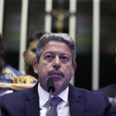 PL das Fake News: Votação na Câmara é adiada por Arthur Lira