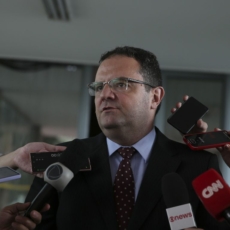 Nelson Barbosa rebate BC em novo capítulo de atritos do governo com Campos Neto