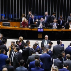 Com Fundo Constitucional sob ataque, consultorias da Câmara explicam e defendem medida