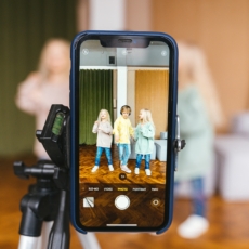 Sharenting: exposição infantil nas mídias sociais e suas implicações jurídicas