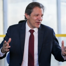 Haddad surpreende ao ampliar isenção para importação em marketplaces