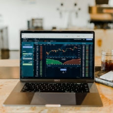 Fundos de investimentos e seus administradores