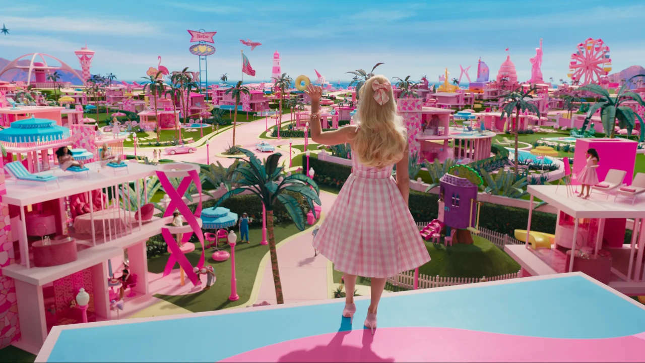 Do pink da Barbie às chuteiras da Marta: os sinais de uma igualdade ainda desigual