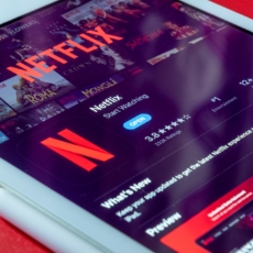 Juíza do Trabalho do RJ oficia Netflix, iFood e Uber para localizar devedor