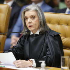 Cármen Lúcia anula decisão que reconheceu vínculo entre seguradora e franqueado