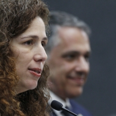 Reajuste dos servidores: governo estrutura nova proposta
