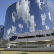 Como deveriam ser indicações ao STF e à PGR no Estado de Direito?