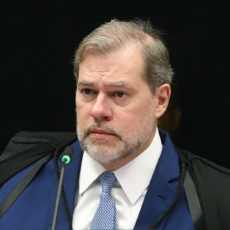 Toffoli anula provas do acordo de leniência da Odebrecht e critica prisão de Lula
