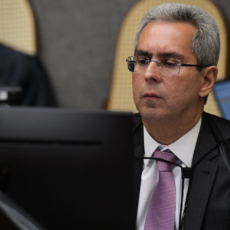 OAB não pode instituir e cobrar anuidade de sociedade de advogados, decide STJ