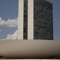 A quem pertence o orçamento?