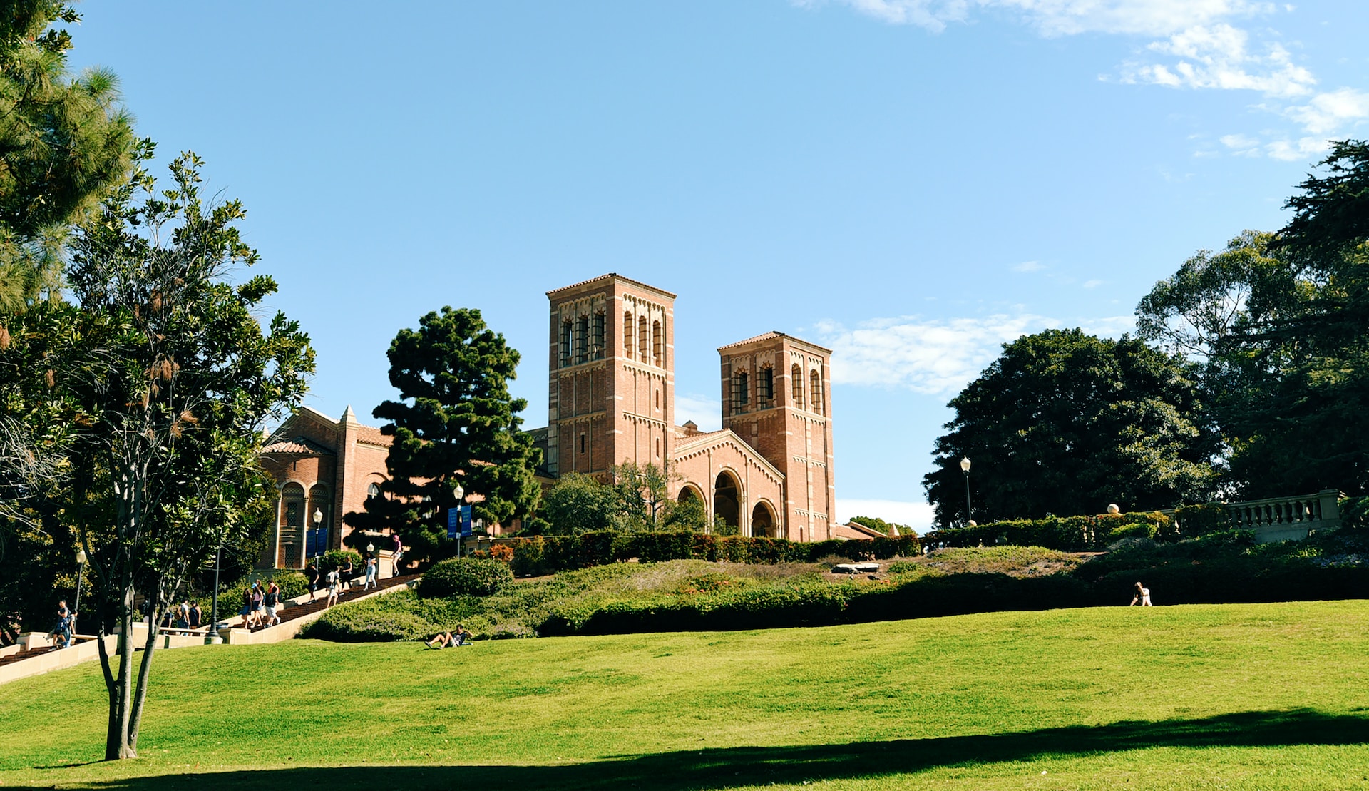 Do curso de Direito em MG ao mestrado em Berkeley, nos EUA