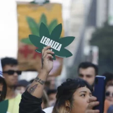 PGR questiona lei municipal que proíbe manifestações ‘de incentivo ao uso de drogas’