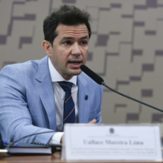 Secretário destaca exigência de contrapartidas em retomada de incentivo à indústria química