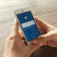 Facebook deve indenizar família por postagens pornográficas em conta de falecido
