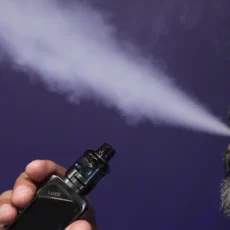 Anvisa autoriza Consulta Pública sobre cigarros eletrônicos