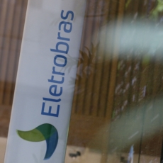 Eletrobras recorre ao STF para liberar assembleia sobre incorporação de Furnas