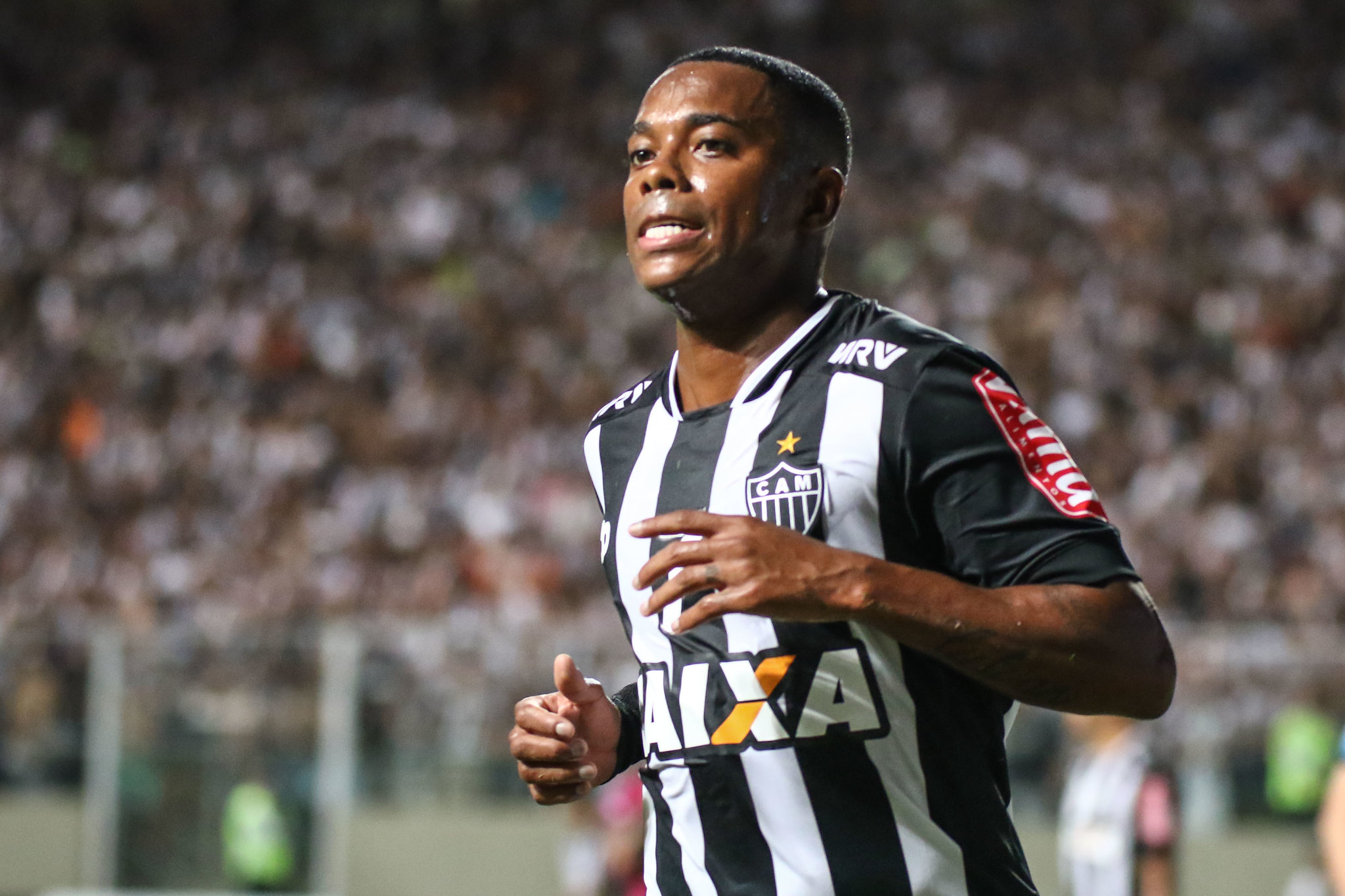 Robinho preso estupro Itália; julgamento robinho
