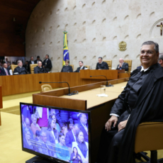 Flávio Dino toma posse como ministro do STF