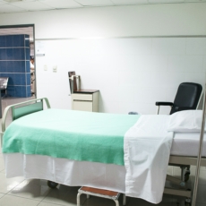 Moraes suspende julgamento sobre cursos de medicina com pedido de vista