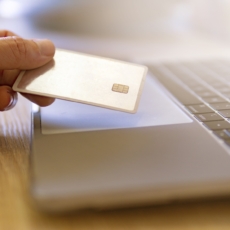 Plataformas digitais focam em prevenção para sucesso no combate à falsificação