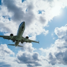 Companhia aérea pode restringir venda de milhas a terceiros, decide STJ