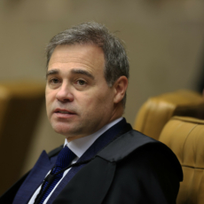 Mendonça nega reclamação contra reconhecimento de vínculo empregatício de vendedor