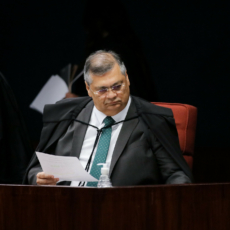 Flávio Dino amplia vigência da Lei de Cotas até que Congresso decida sobre nova norma
