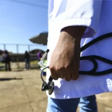 Por que não criar uma agência reguladora de parcerias na saúde?