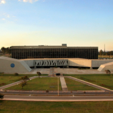 STJ: pessoa com alienação mental decorrente de Alzheimer tem direito à isenção de IR