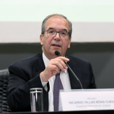 STJ: Penhora para pagar honorários advocatícios não se enquadra à de prestação alimentícia
