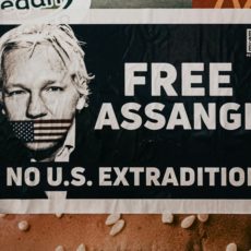Como Assange conseguiu sua liberdade?