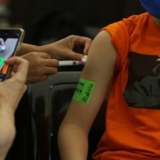 RJ: filmagem de aplicação de vacinas agora é permitida por lei