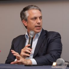 Otimista com reforma tributária, Loria alerta para riscos e problemas a serem ajustados