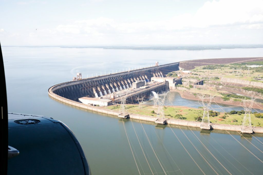 IA entra na conta da negociação de Itaipu