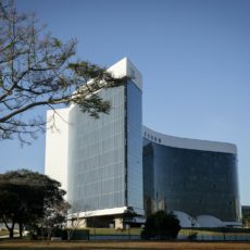 TSE, desinformação e abuso de poder econômico nas propagandas eleitorais