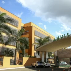 Anvisa à beira do colapso