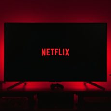 Netflix é multada em R$ 11 milhões pelo Procon-MG por cláusulas apontadas como abusivas