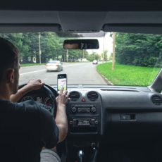Juiz estadual nega vínculo de emprego entre motorista e a Uber