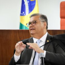 Emendas PIX: Flávio Dino determina divulgação de emendas parlamentares de transferência direta e dá 90 dias para auditoria