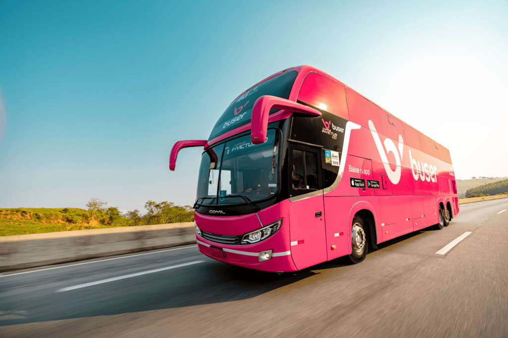 Nunes Marques libera operação da Buser no Paraná
