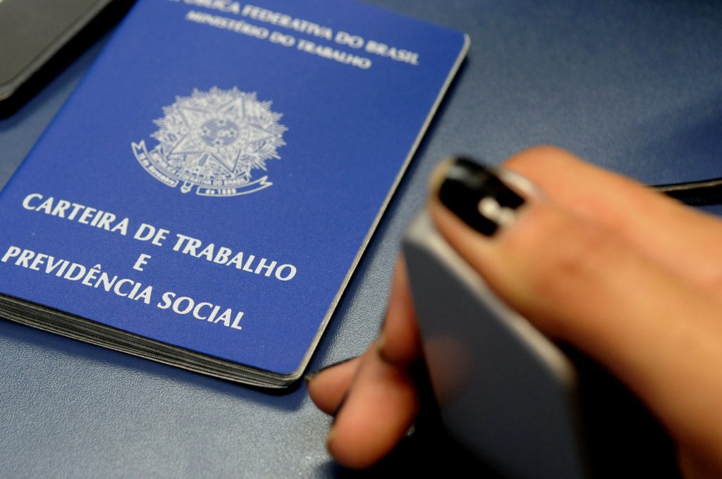 Litigiosidade trabalhista se amplia no último semestre, com mais de 2 milhões de novas açõ