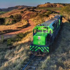Celebrar a privatização da Ferroeste, mas reconhecer desafios de sua viabilidade