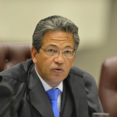 Não é possível pleitear pagamento de precatório em mandado de segurança