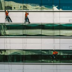 Empresa deve arcar com contribuição de empregados ligados a terceirizadas, decide STJ