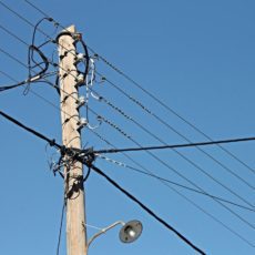Compartilhamento de postes: solução próxima?