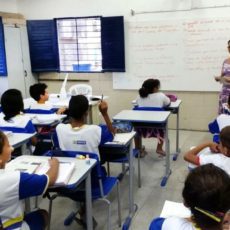 Proposta para regulamentar servidores públicos temporários será apresentada em novembro