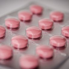 Publicidade de medicamentos: Anvisa tenta reconsideração de decisão de Barroso